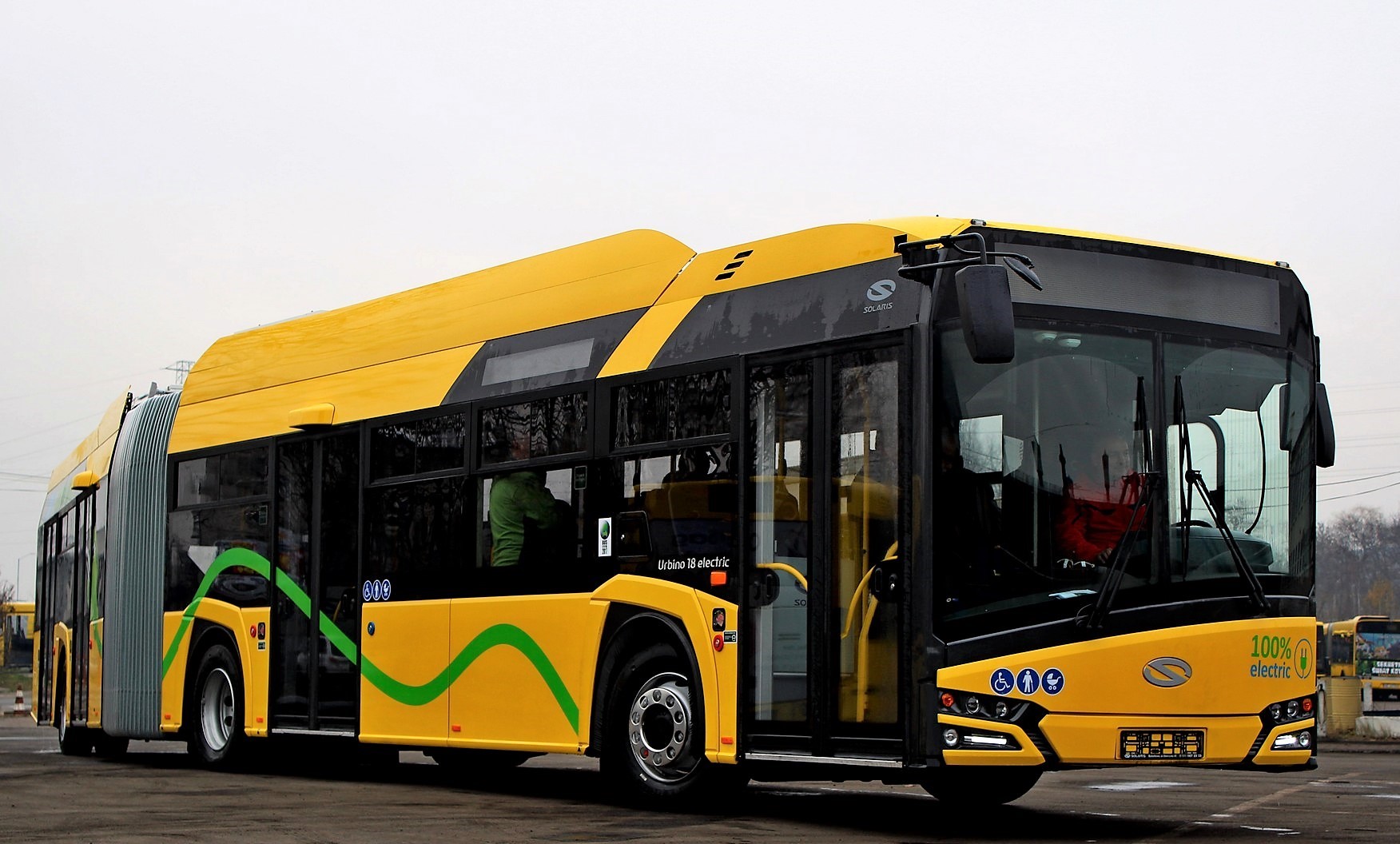 Katowice zamówiły kolejne autobusy elektryczne Solarisa ...